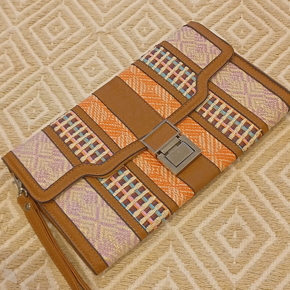 Woven Boho Tribal Envelope Clutch Wristlet Purse - Picture 2 of 7